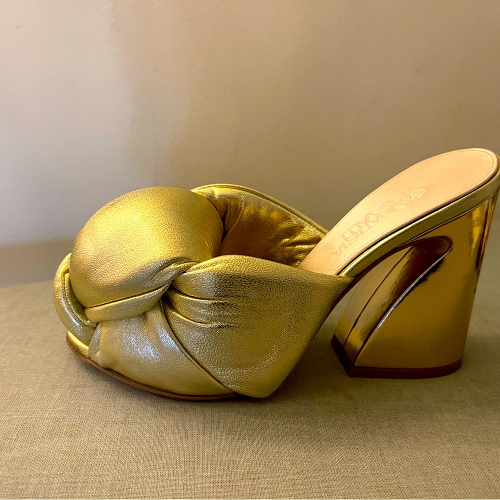 NWT, Box and Shoe Bag - Gold Knot Mule